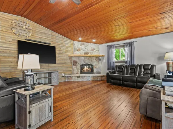 N120W15982 Freistadt ROAD, Germantown, WI 53022