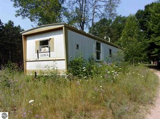 6932 W 20th Rd, Mesick, MI 49668