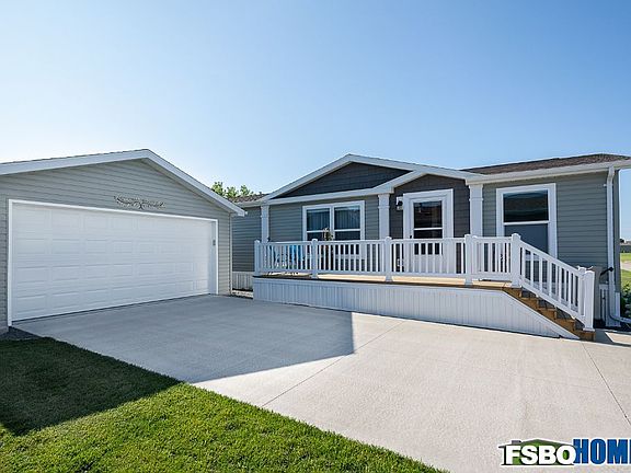 3rd image of 9602 Bishop Dr Unit 6