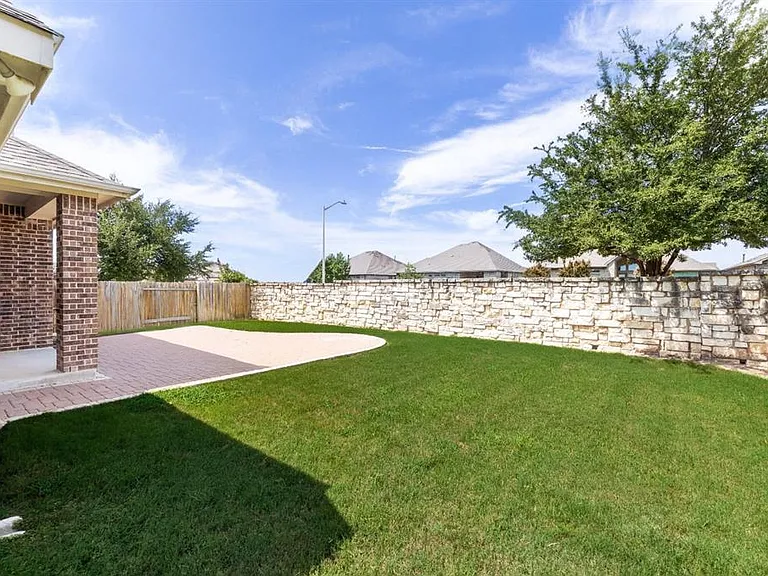 4216 Hannover Way — Photo 29