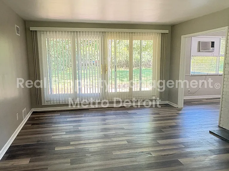 32505 Bell Vine Ct — Photo 4