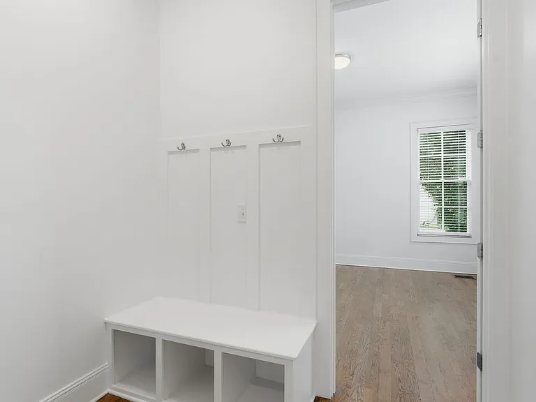 404 Woodmont Hall Pl — Photo 23