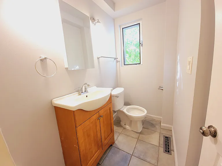 18223 Lathers St — Photo 24