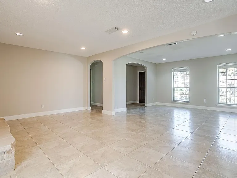 1812 Winchester Way — Photo 23