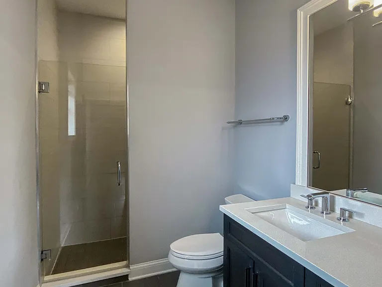 1241 W Oakdale Ave #3W — Photo 4