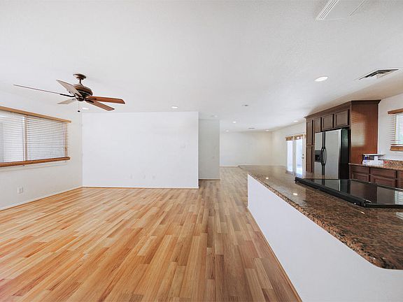 5th image of 3922 N 87th Pl
