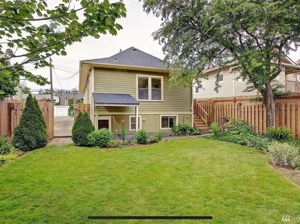 3521 SW Austin St APT B, Seattle, WA 98126