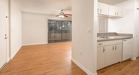 2nd image of 8406 Fishermans Pointe Dr