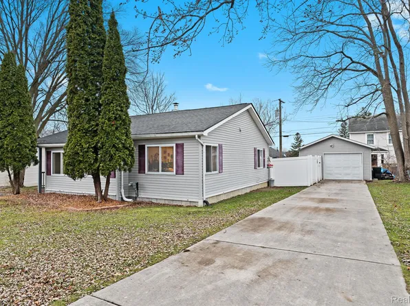 159 Penhill St, Novi, MI 48377