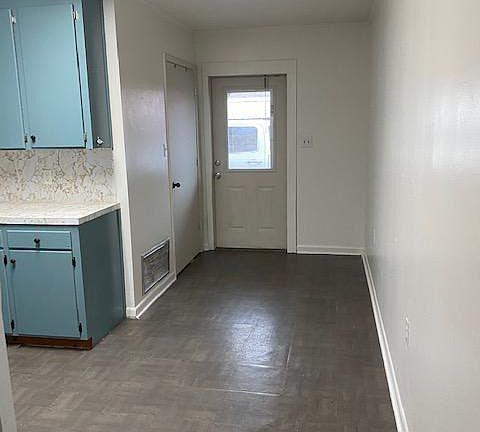 3rd image of 7913 Lawton St