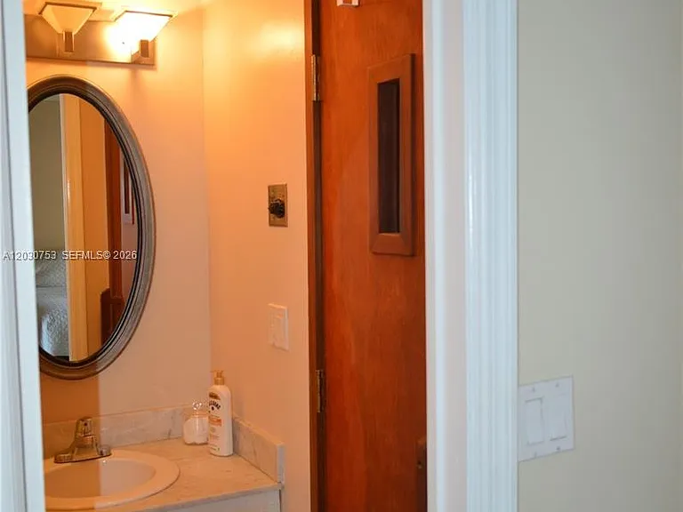 3932 Estepona Ave #7D5 — Photo 24