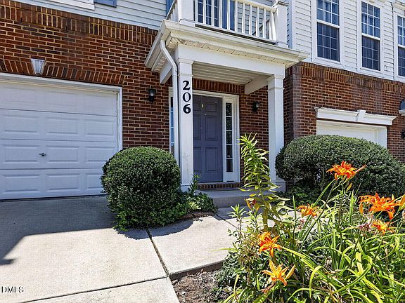 3rd image of 206 Great Ridge Ct