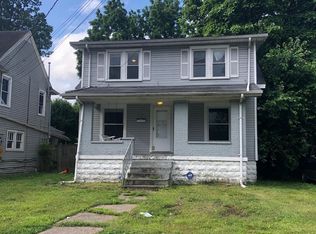 1616 Berry Blvd, Louisville, KY 40215