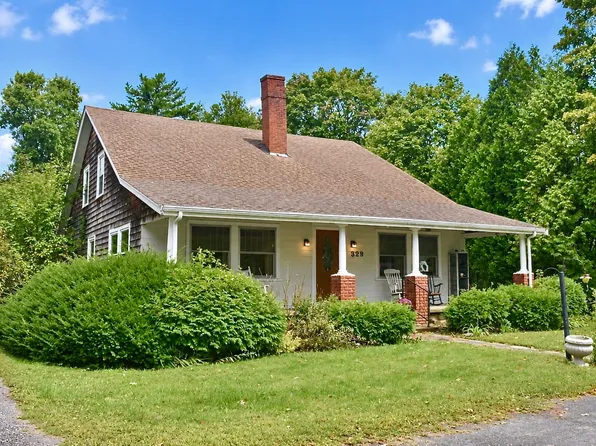 329 Wareham Rd, Marion, MA 02738