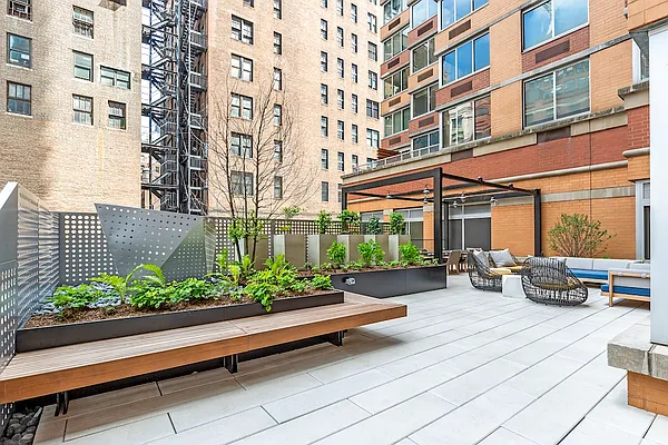 Rented by Bozzuto Management | media 17