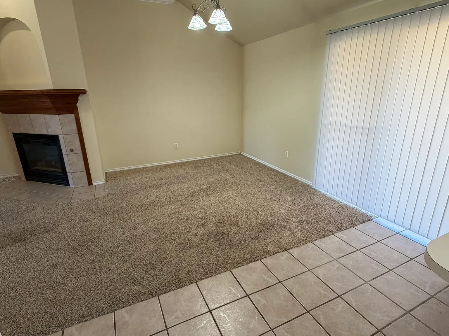 3 bed, 1625 sqft, $1,700 — Photo 3