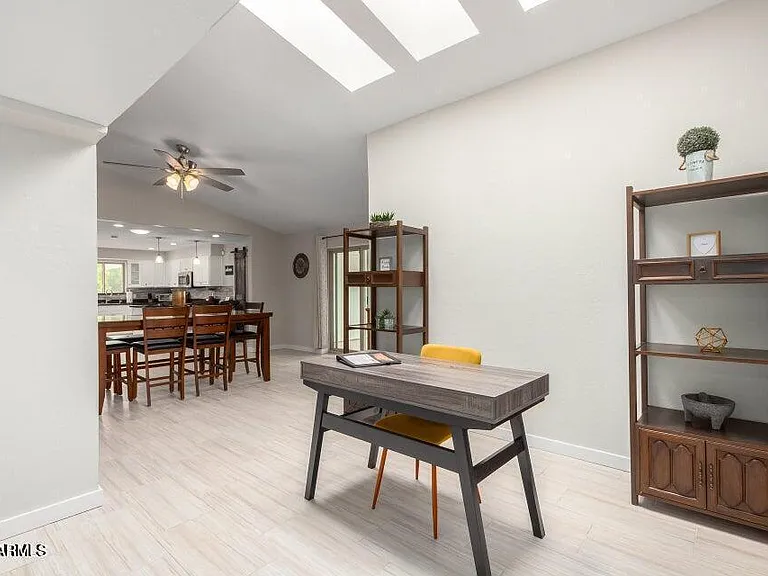 956 Castillo Dr E — Photo 13