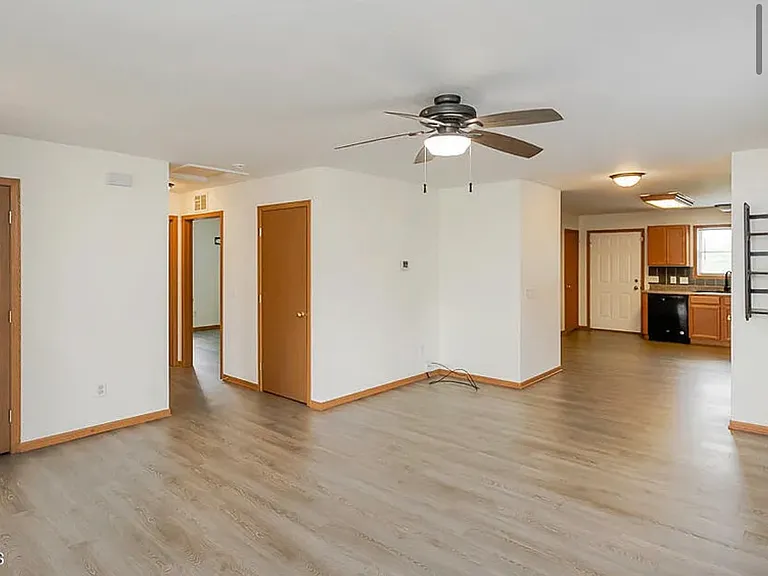 411 Waybridge Rd — Photo 6