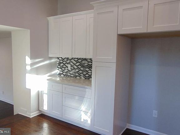 5th image of 109 W Uwchlan Ave