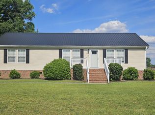 1970 Old Raleigh Rd, Clinton, NC 28328