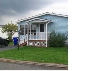 546 Birchwood Dr, Lockport, NY 14094