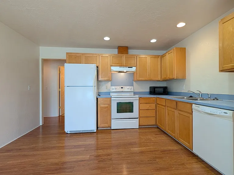 3395 Paula Ct — Photo 8