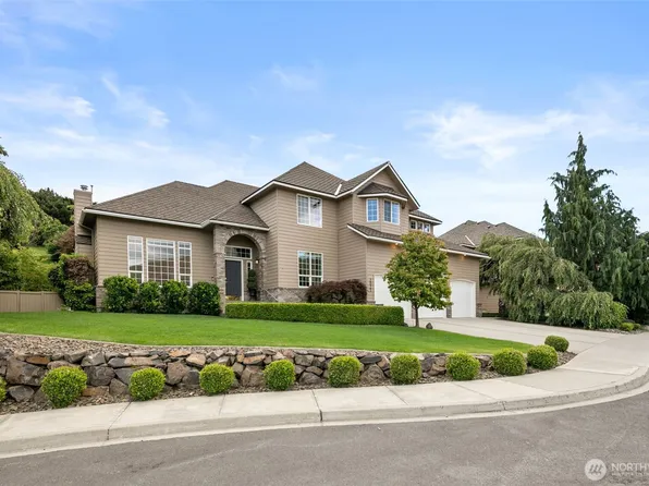 2021 Broadhurst Place, Wenatchee, WA 98801