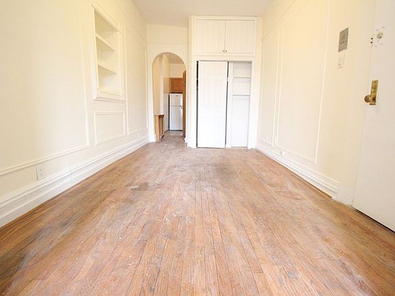 4th image of 485 Columbus Ave APT 3B