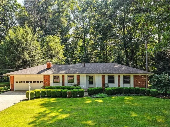 209 Kokosing Dr, Gambier, OH 43022