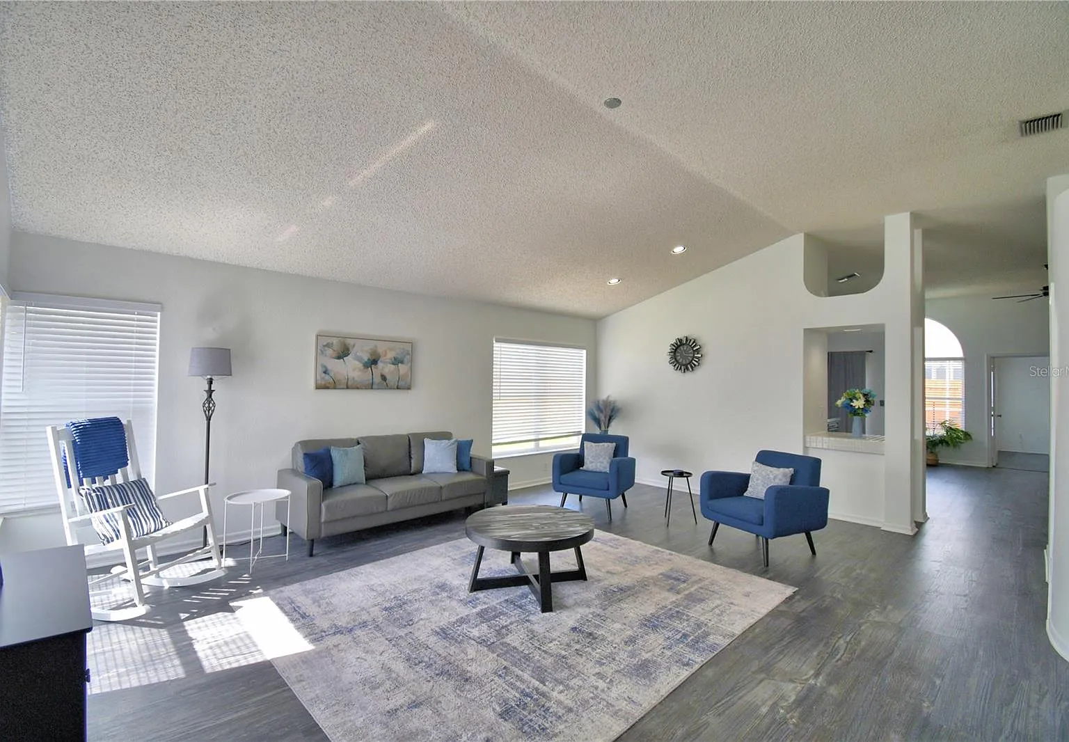 3 bed, 1712 sqft, $2,800 — Photo 2
