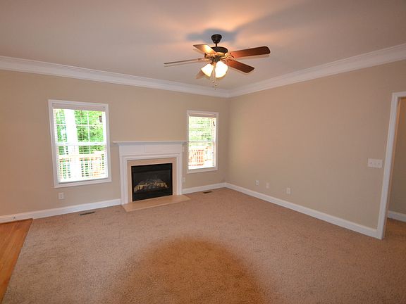 2nd image of 1978 Tanglewood Dr