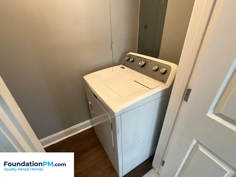 4347 Melwood St — Photo 8
