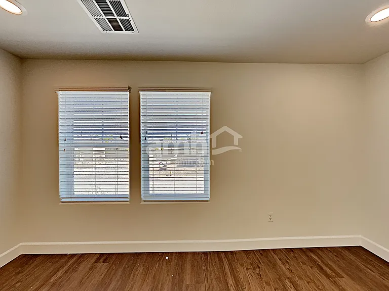 1525 Garden Swing Ave — Photo 10
