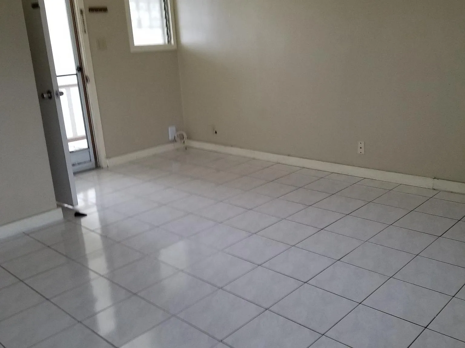 2 bed, 600 sqft, $2,600 — Photo 4