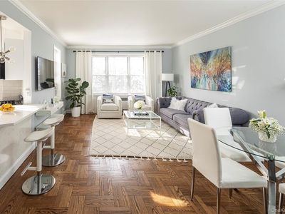 5 Midland Gardens #2H, Bronxville, NY, 10708