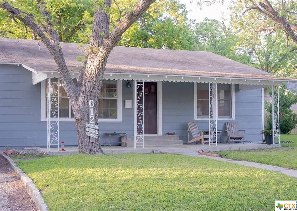 1st image of 612 E Humphreys St