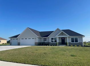 2319 Eaglebrooke Cir, Celina, OH 45822