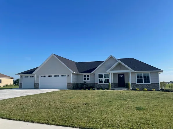 2319 Eaglebrooke Cir, Celina, OH 45822