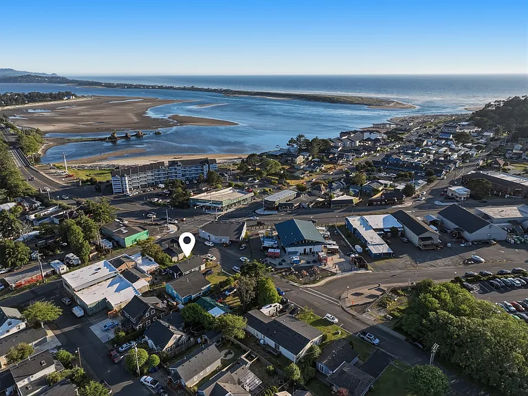 5024 SE Jetty Ave — Photo 17