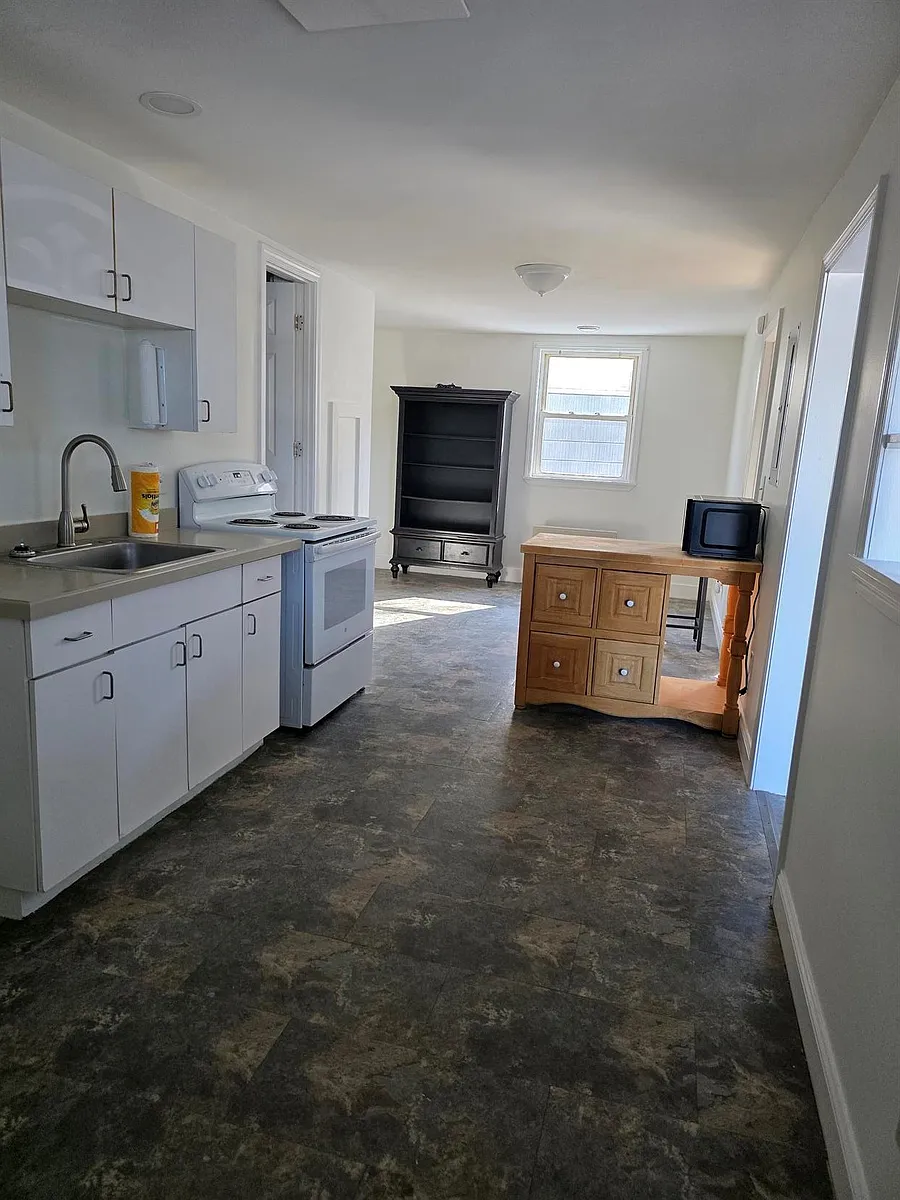 Building Photo - 343 Pine St #5
