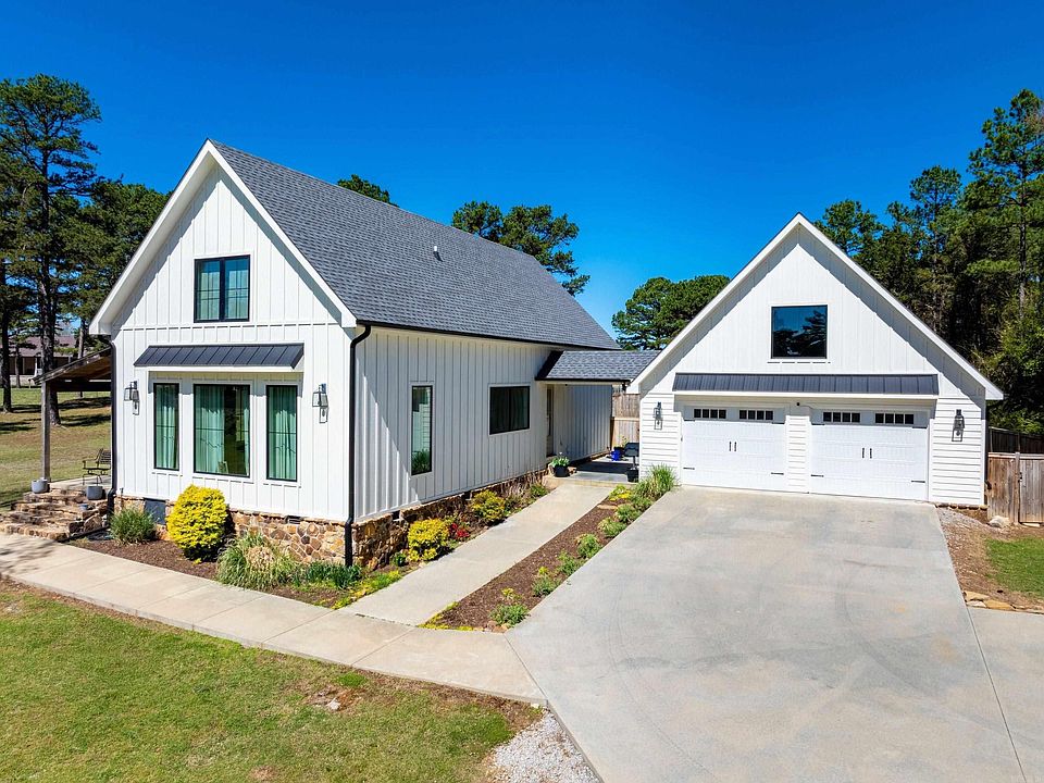 1st image of 13 Joseph Ln