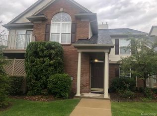 3608 Oakmonte Blvd, Rochester, MI 48306