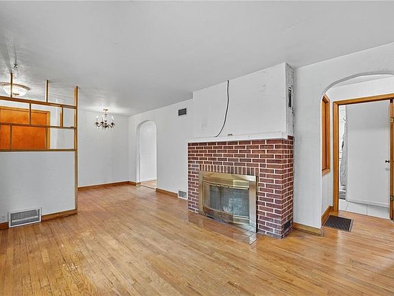 5th image of 207 N Hawthorne Ave
