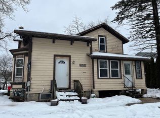1509 N Parker Ct, Janesville, WI 53545