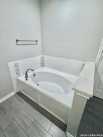 10614 Bluestone Crk — Photo 18