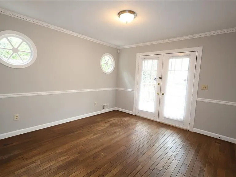 1359 Oakengate Dr — Photo 14