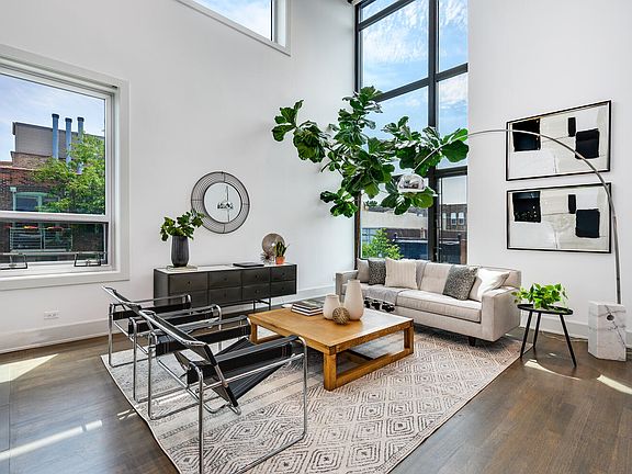 5th image of 1717 N Damen Ave #Penthouse