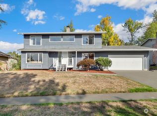 924 S 29th Ct, Renton, WA 98055