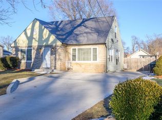 2415 59th St, Des Moines, IA 50322