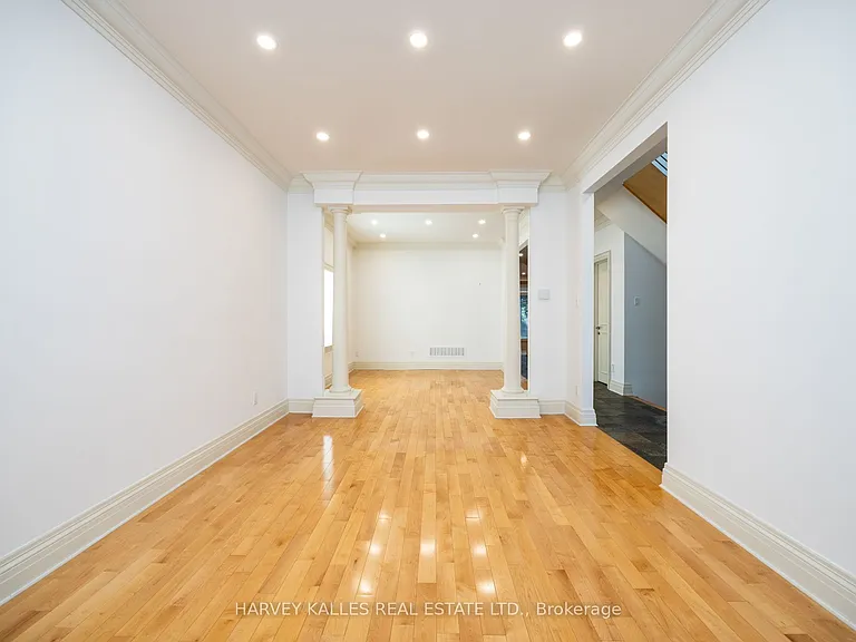 495 Deloraine Ave — Photo 6
